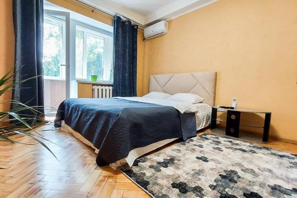 Ferienwohnung Cozy Flat Kiew Exterior foto